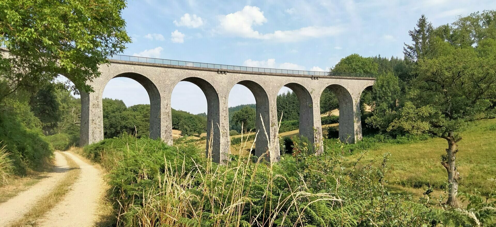 Bienvenue à Le Cellette dans le 63 en Auvergne dans les Combrailles